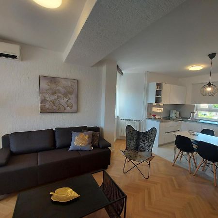 Apartments Fugosic Punat Exterior foto